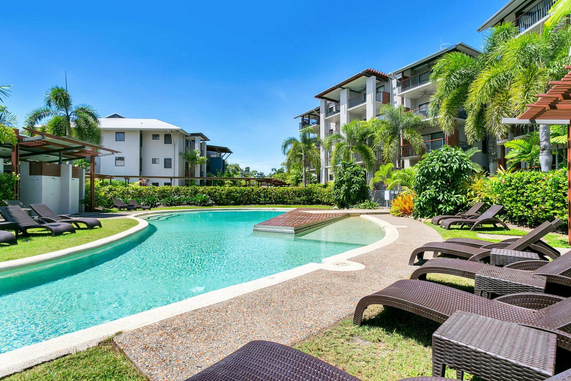 Blue Lagoon Resort Trinity Beach Exterior photo