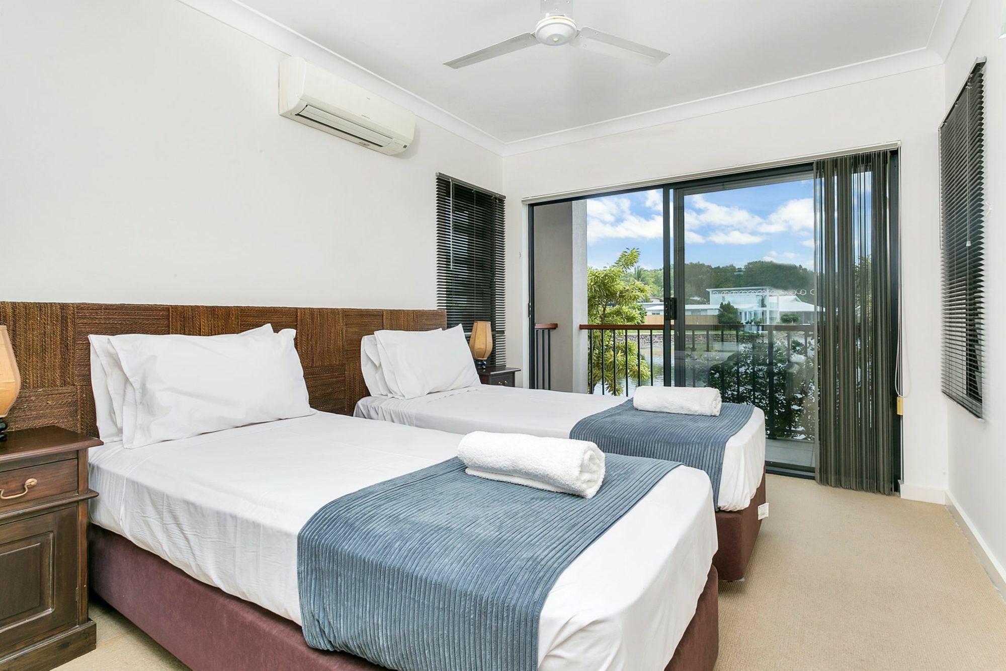 Blue Lagoon Resort Trinity Beach Exterior photo